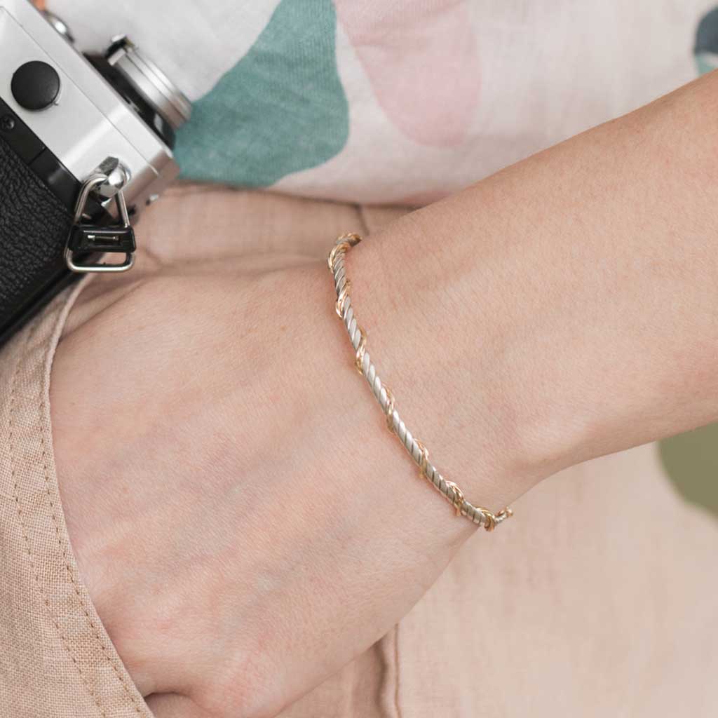 Everlasting Bracelet