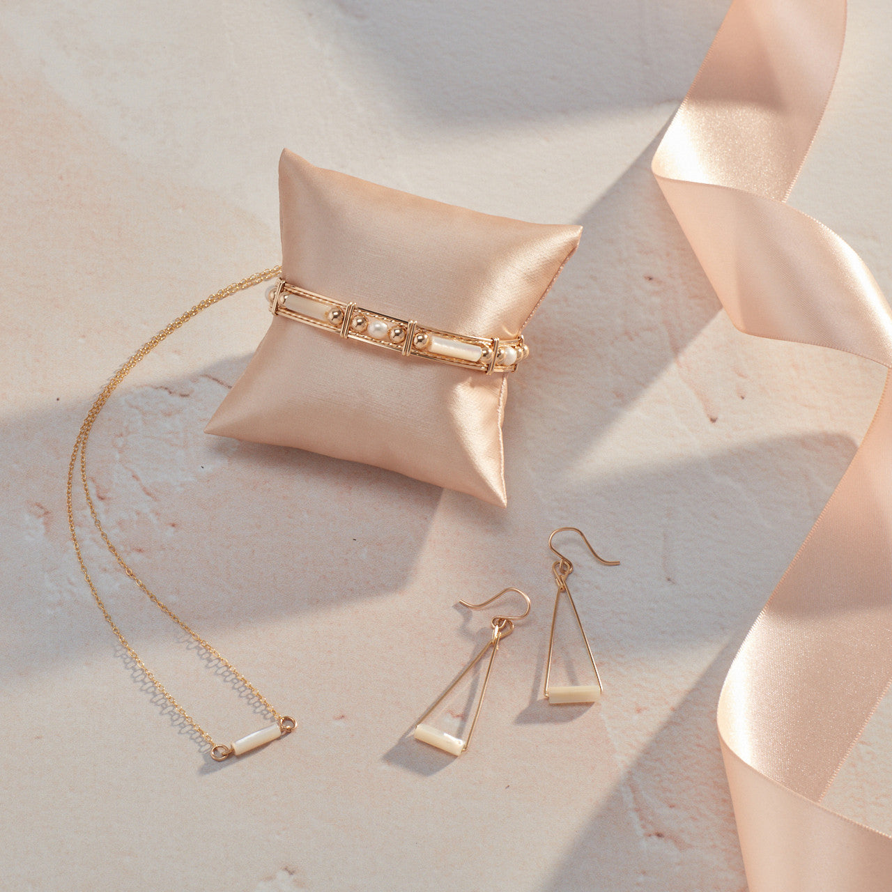 Color Your World Set (Mother of Pearl)