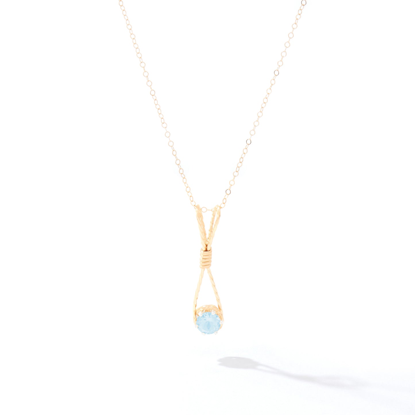 Shining Star Pendant in 14k Gold Artist Wire